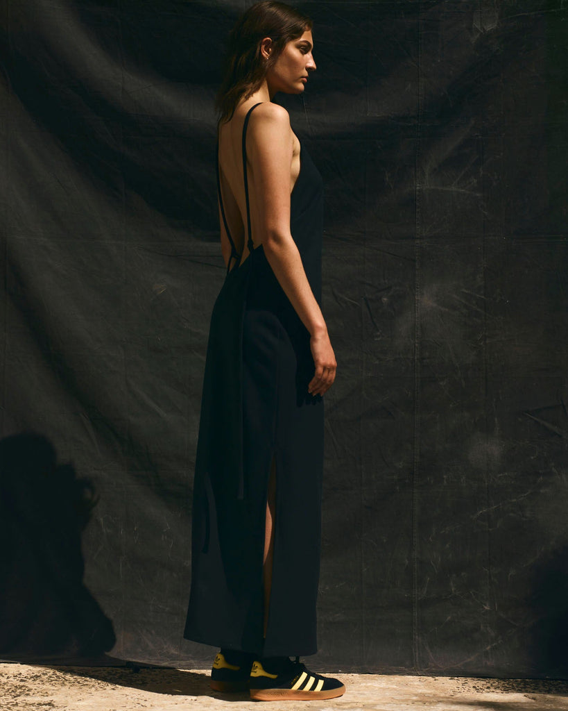 backless knot dress