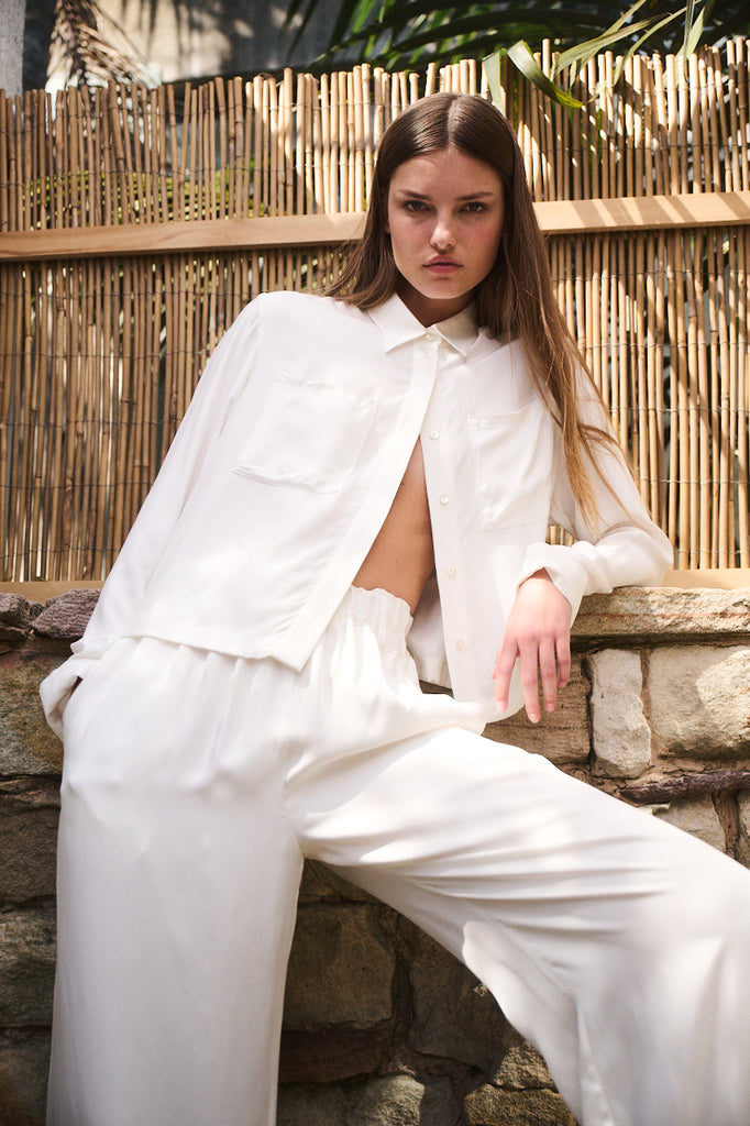 Draped pull-on pant